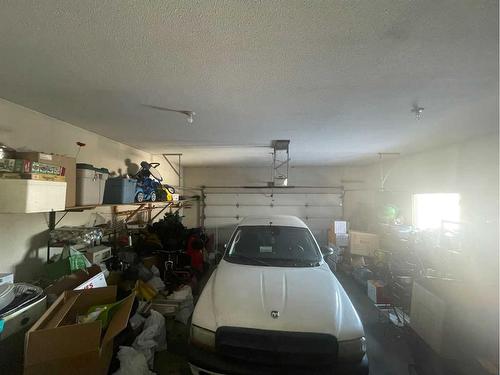 5909 60 Avenue, Ponoka, AB - Indoor Photo Showing Garage