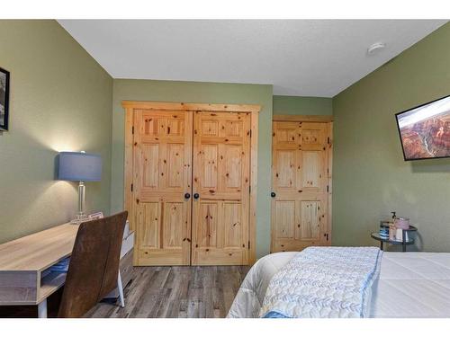35 Kaydence Way, Rural Ponoka County, AB - Indoor Photo Showing Bedroom