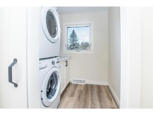 4310 Michener Drive South, Red Deer, AB - Indoor Photo Showing Laundry Room
