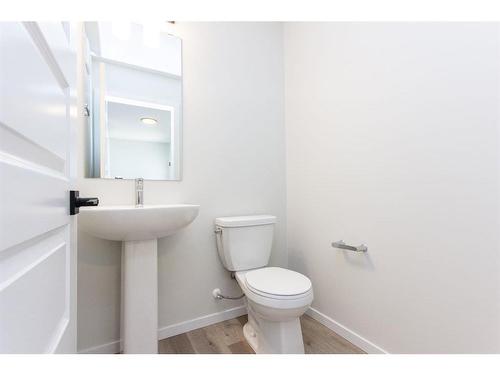 4414 53 Street, Rocky Mountain House, AB - Indoor Photo Showing Bathroom