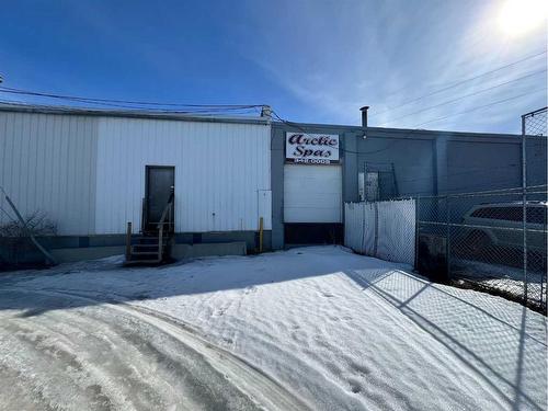 2-5804 50 Avenue, Red Deer, AB 