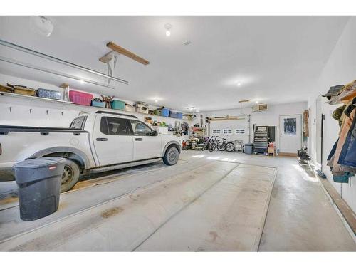 11 Aimie, White Sands, AB - Indoor Photo Showing Garage