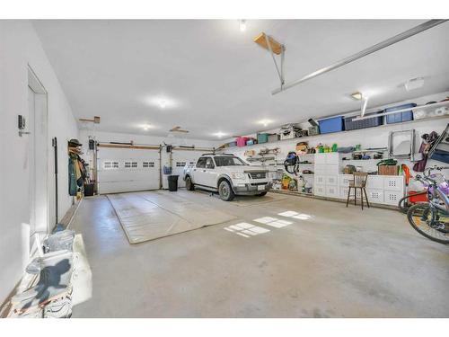 11 Aimie, White Sands, AB - Indoor Photo Showing Garage
