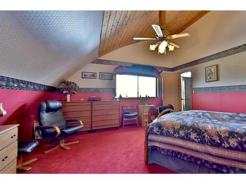 5109 52 Street, Meeting Creek, AB - Indoor Photo Showing Bedroom