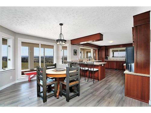 41430 Rr20, Rural Lacombe County, AB - Indoor Photo Showing Dining Room