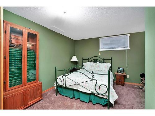 41430 Rr20, Rural Lacombe County, AB - Indoor Photo Showing Bedroom