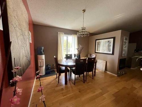 4931 48 Street, Hardisty, AB - Indoor Photo Showing Dining Room