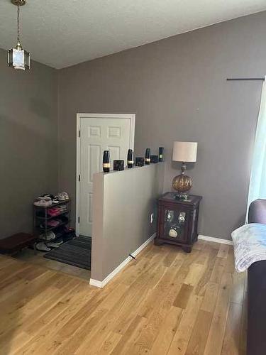 4931 48 Street, Hardisty, AB - Indoor Photo Showing Bedroom