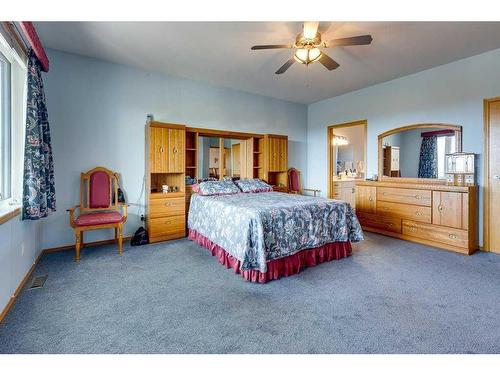 403033 Range Road 5-3, Rural Clearwater County, AB - Indoor Photo Showing Bedroom