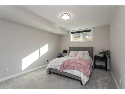 299-27475 Township Road 380, Rural Red Deer County, AB - Indoor Photo Showing Bedroom