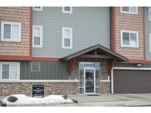 302-3 Northstar Drive, Lacombe, AB - Outdoor