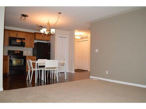 302-3 Northstar Drive, Lacombe, AB - Indoor