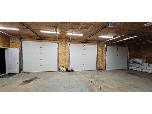 #7 Carlisle Road, Rural Stettler No. 6, County Of, AB - Indoor Photo Showing Garage