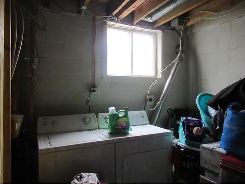 5931 60 Avenue, Red Deer, AB - Indoor Photo Showing Laundry Room