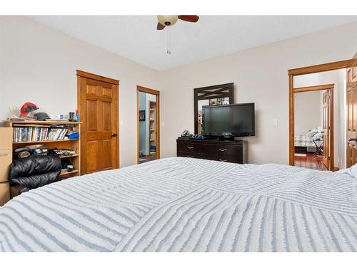 21368 470 Township, Rural Camrose County, AB - Indoor Photo Showing Bedroom