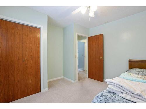 39-26321 Highway 627 Highway Nw, Rural Parkland County, AB - Indoor Photo Showing Bedroom