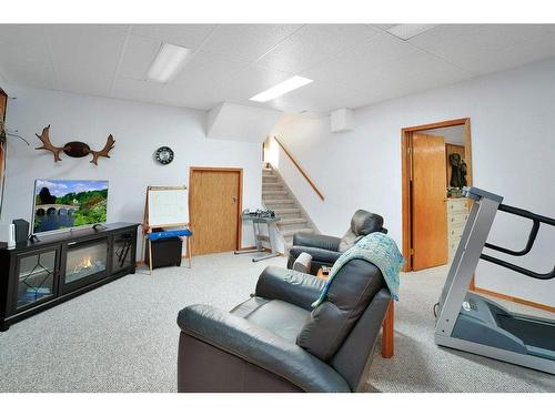 6011 67 Avenue, Rocky Mountain House, AB - Indoor