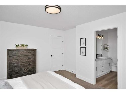 244 Emerald Drive, Red Deer, AB - Indoor Photo Showing Bedroom