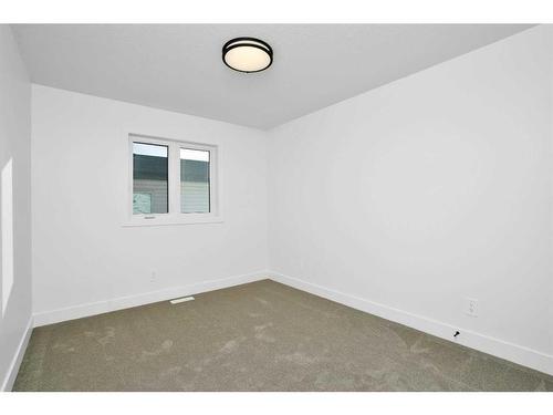 244 Emerald Drive, Red Deer, AB - Indoor Photo Showing Other Room