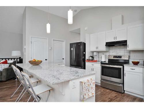 5027 52 Street, Rocky Mountain House, AB - Indoor Photo Showing Kitchen