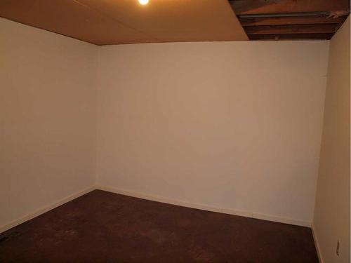 4835 46 Street, Rocky Mountain House, AB - Indoor Photo Showing Other Room