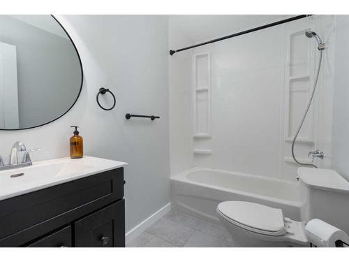 4902 49 Street, Sedgewick, AB - Indoor Photo Showing Bathroom