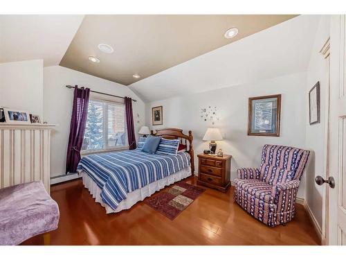 406-5300 48 Street, Red Deer, AB - Indoor Photo Showing Bedroom