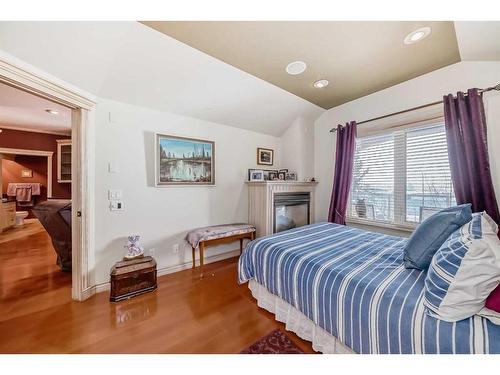 406-5300 48 Street, Red Deer, AB - Indoor Photo Showing Bedroom