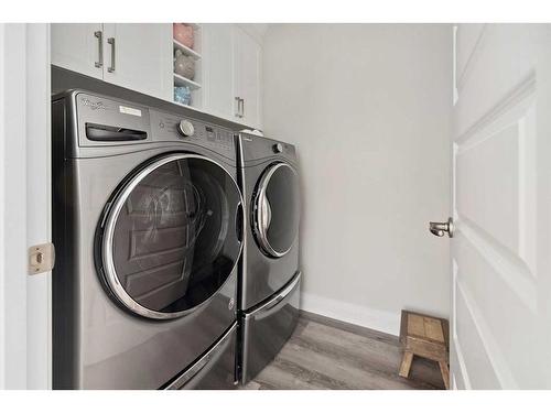 2 Meadow Close, Lacombe, AB - Indoor Photo Showing Laundry Room
