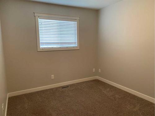 53 Willow Road, Blackfalds, AB - Indoor Photo Showing Other Room