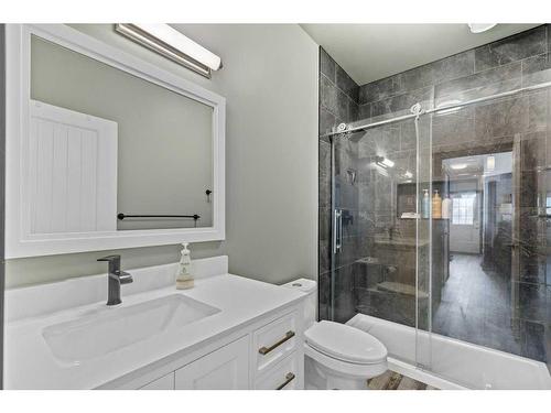 38534 Range Road 25A, Benalto, AB - Indoor Photo Showing Kitchen With Double Sink