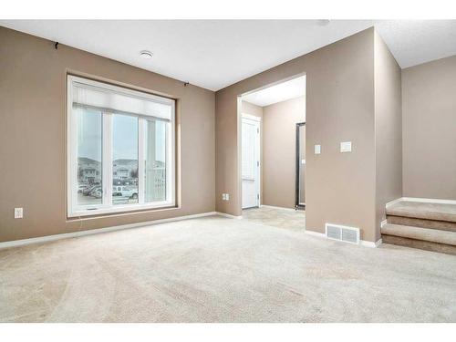 278 Northlands Pointe Ne, Medicine Hat, AB - Indoor Photo Showing Other Room