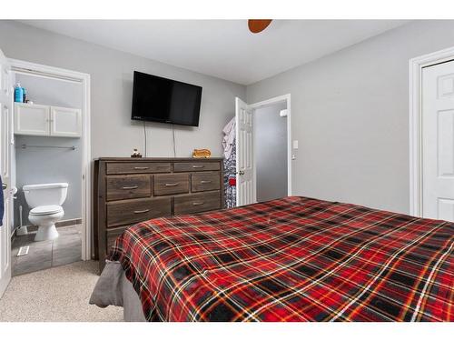 38 Grand Drive, Camrose, AB - Indoor Photo Showing Bedroom