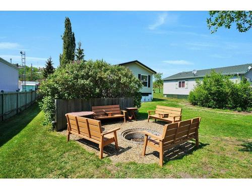 75 Sands Street, Rochon Sands, AB - Outdoor With Backyard
