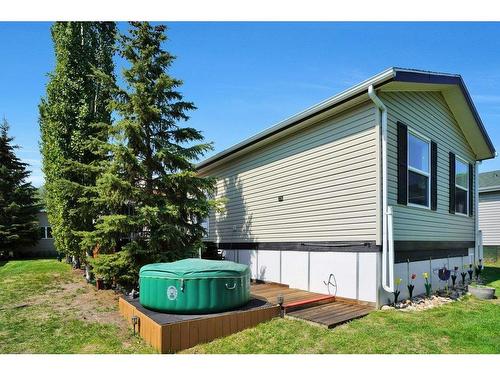 75 Sands Street, Rochon Sands, AB - Outdoor With Exterior