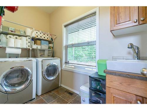 1 Buffalo Way, Rural Stettler No. 6, County Of, AB - Indoor Photo Showing Laundry Room
