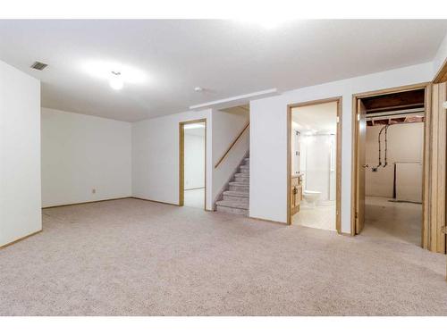 72-2816 Botterill Crescent, Red Deer, AB - Indoor Photo Showing Other Room