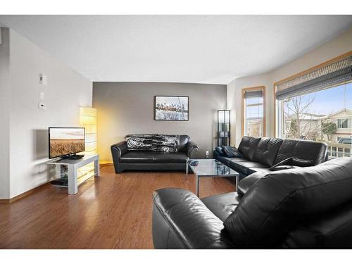 4513 73A Street, Camrose, AB - Indoor Photo Showing Living Room
