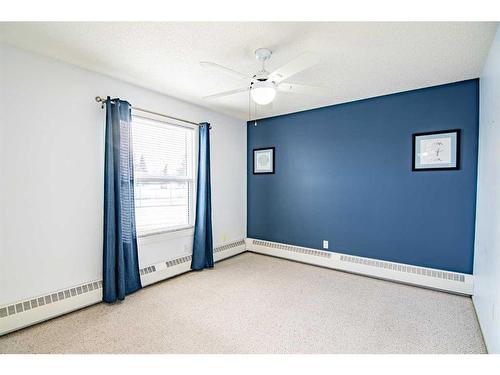 102-5435 Lakeshore Drive, Sylvan Lake, AB - Indoor Photo Showing Other Room