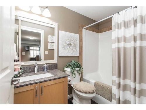 309-69 Ironstone Drive, Red Deer, AB - Indoor Photo Showing Bathroom