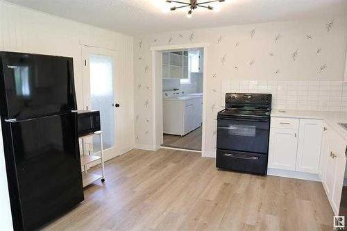 272070 Hwy 616, Rural Wetaskiwin No. 10, County Of, AB - Indoor Photo Showing Kitchen