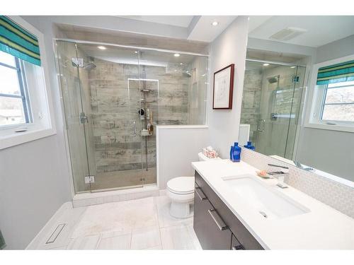 4607 45 Street, Red Deer, AB - Indoor Photo Showing Bathroom