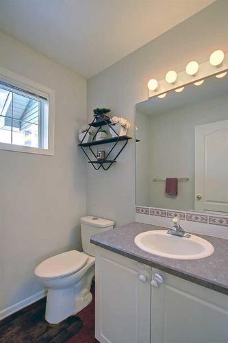 1602-5220 50A Avenue, Sylvan Lake, AB - Indoor Photo Showing Bathroom
