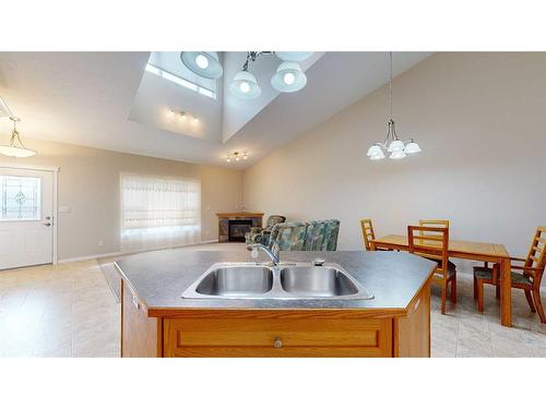 5008 B 49 Street, Stettler, AB - Indoor Photo Showing Kitchen With Double Sink