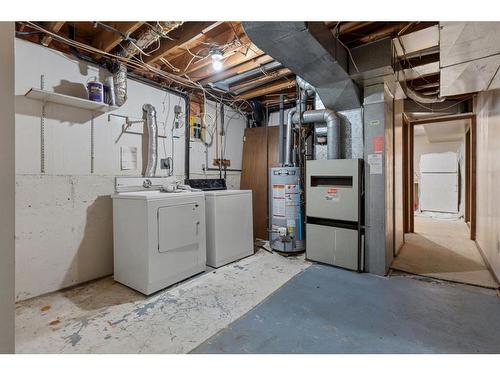 2 Princess Drive, Lamont, AB - Indoor Photo Showing Laundry Room