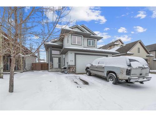 316 Wiley Crescent, Red Deer, AB - Outdoor With Facade