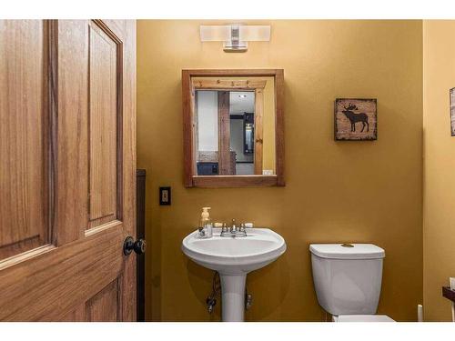 342 Hoodoo Crescent, Canmore, AB - Indoor Photo Showing Bathroom
