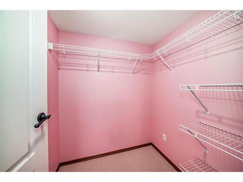6041 47 Street Close, Innisfail, AB - Indoor With Storage