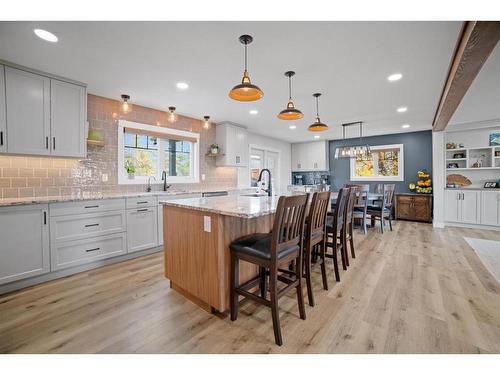 3801 50 Street, Camrose, AB - Indoor Photo Showing Kitchen With Upgraded Kitchen