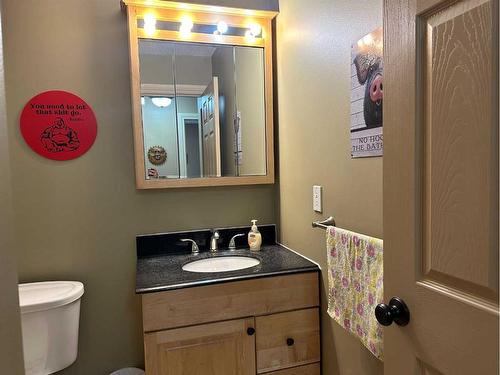 301-4722 44 Street, Sylvan Lake, AB - Indoor Photo Showing Bathroom